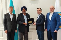 В акимате Алматы обсудили подготовку к ЧА-2024 по велоспорту на шоссе