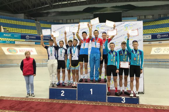 В Астане стартовал чемпионат Республики Казахстан по велоспорту на треке среди юношей и девушек