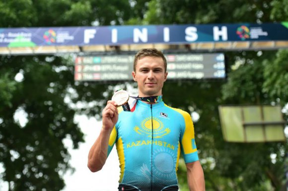 Алексей Луценко – сильнейший велосипедист Азии