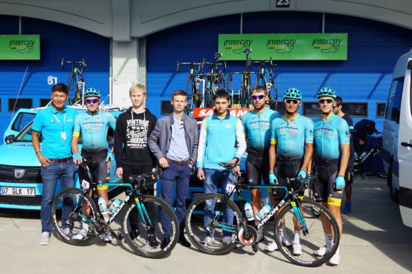 Школьники из Казахстана посетили велогонку «Тур Турции»