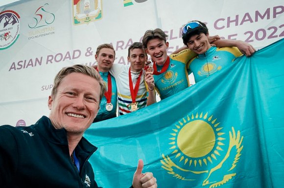 Сын Винокурова подвел итоги чемпионата Азии в Душанбе